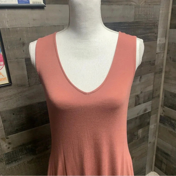 Maurice’s 24/7 dark coral sundress size small very stretchy has pockets - Picture 3 of 7